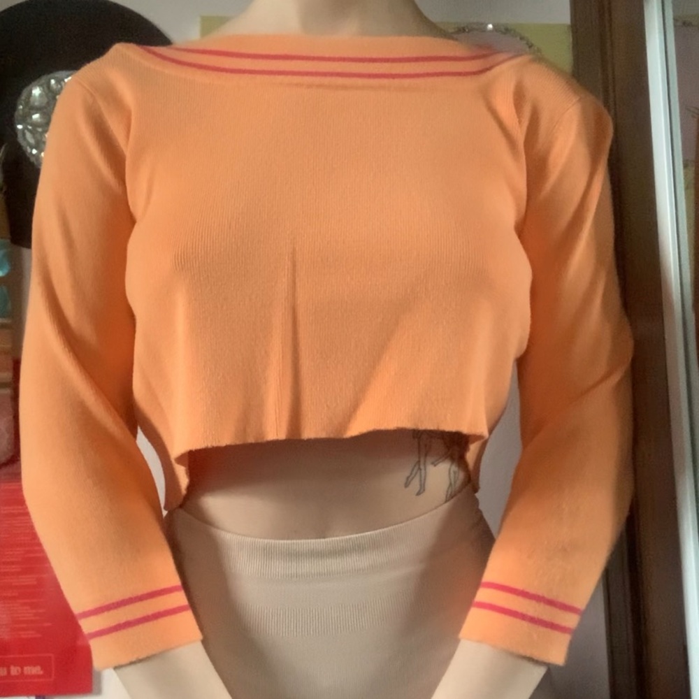 unique orange top